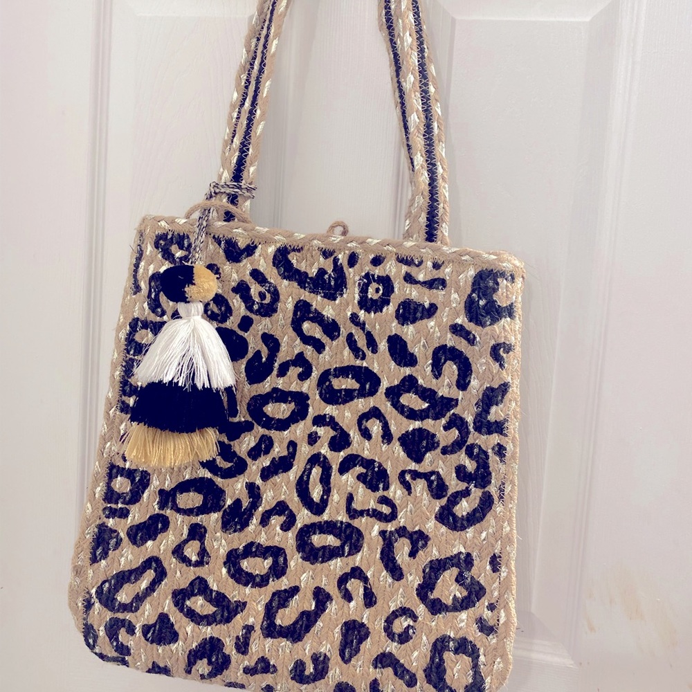 LEOPARD HANDWOVEN JUTE BROWN TOTE WITH TASSEL